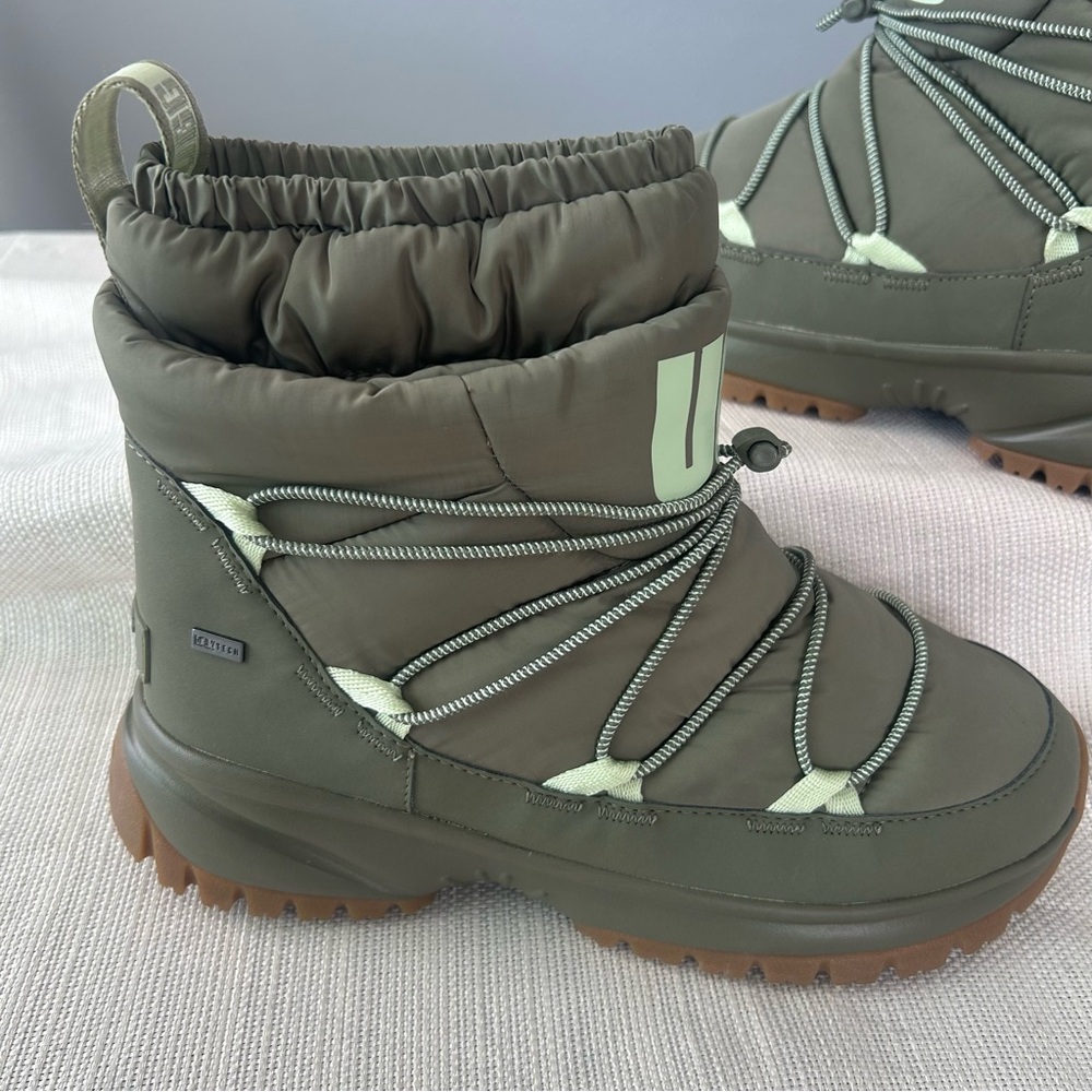 UGG YOSE PUFFER MID WATERPROOF BOOT - Picture 2 of 9
